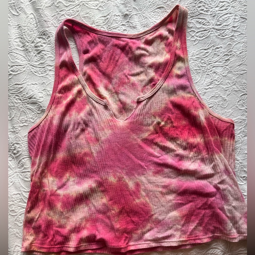 Super Cute Pink Tie-Dyed Cropped Tank Top
